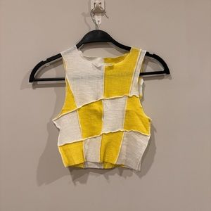 isalis checkered white and yellow cropped top